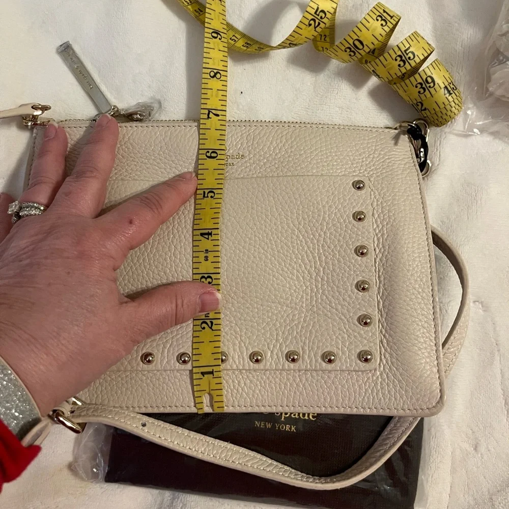 KATE SPADE ♠️ UNISEX ON PURPOSE STUDDED LEATHER CROSSBODY IN BEACHBONE NWT - Picture 2 of 10